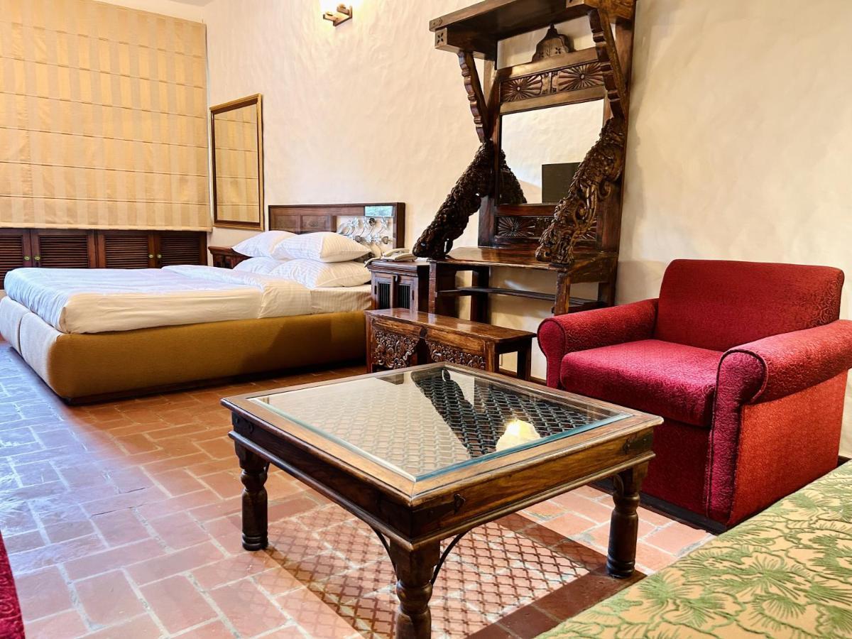 The Kaptain'S Retreat Chandīgarh Eksteriør billede
