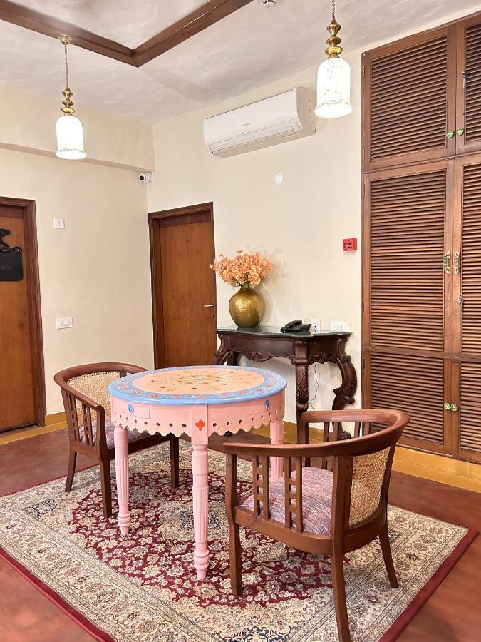 The Kaptain'S Retreat Chandīgarh Eksteriør billede